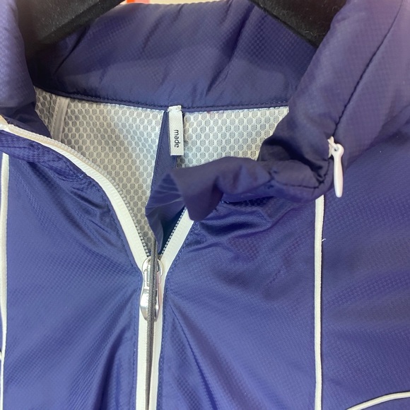 POST CARD CIBELE ZIPPER UP HODDIE WINDBREAKER JACKET - Picture 2 of 15